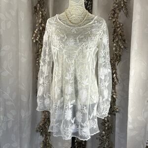 Forever 21 White Floral Embroidered Sheer Mesh Tunic Top Swim Cover S/M (flawed)